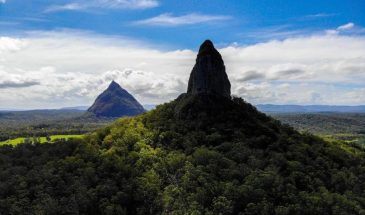 tourism-guide-Australia-glass-house-mountains