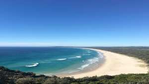 tourism-guide-australia-tallow-beach